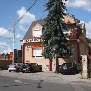 Hotell Attila, Budapest
