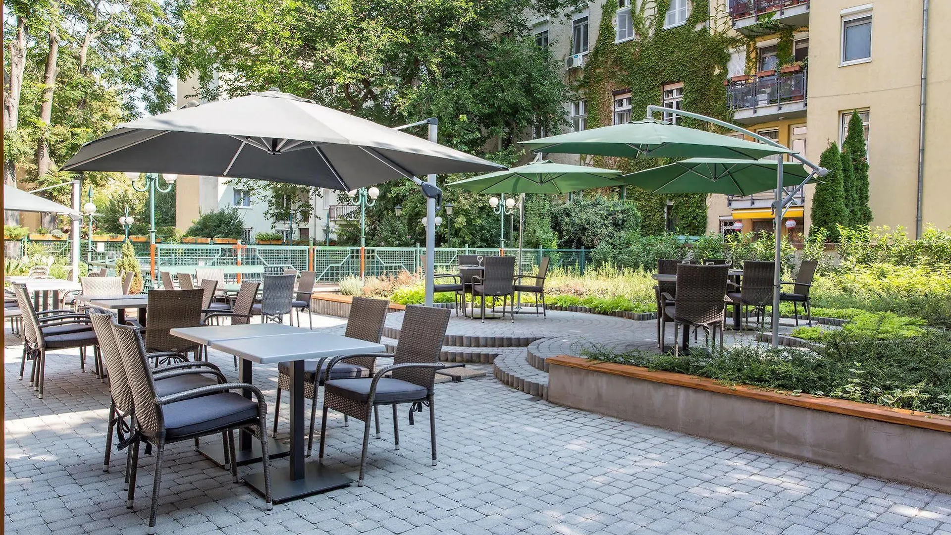 Corvin Hotel Budapest Corvin Wing
